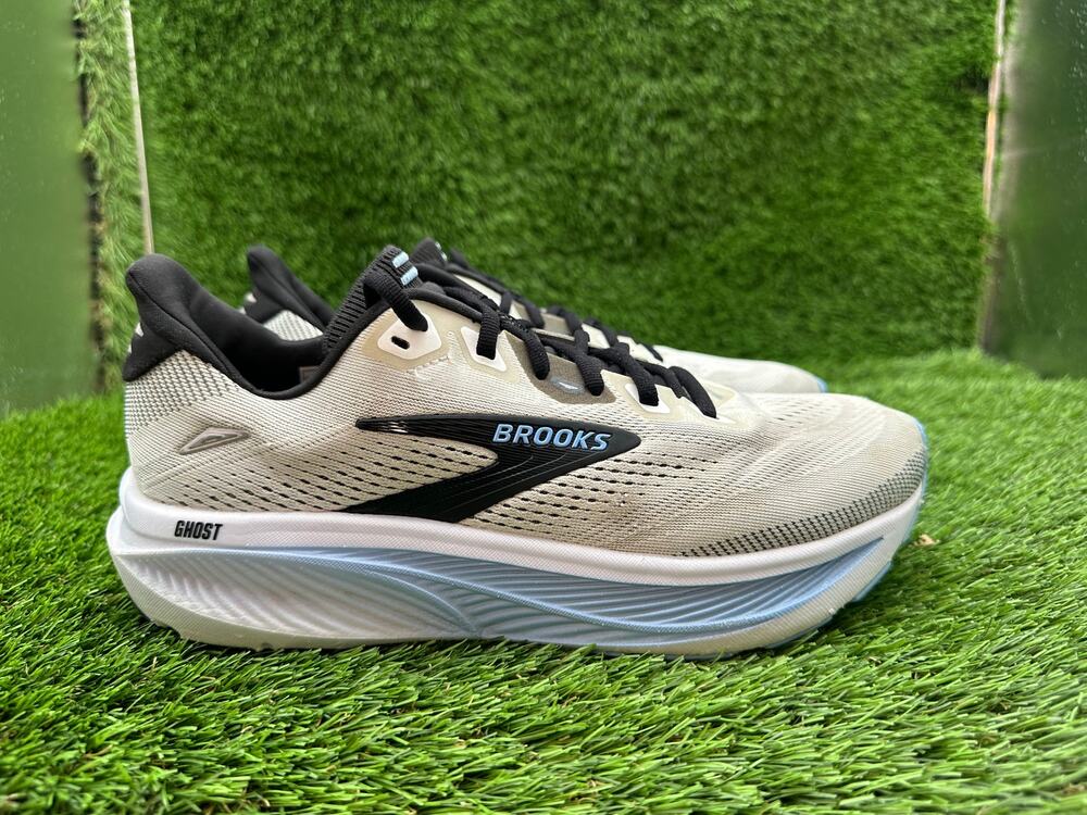 Brooks Ghost 18 1104932E172 Athletic Sneaker Men 8 Gray Knit Road Running Sports